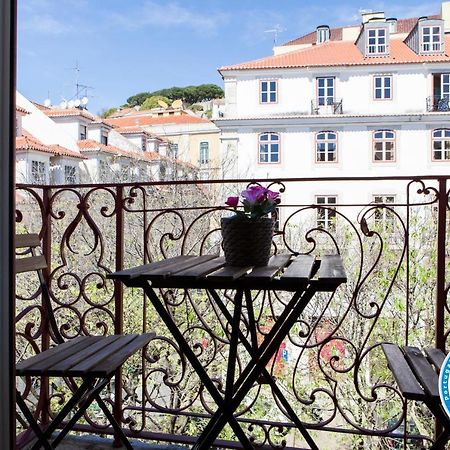 Alfama Sophisticate Flat With Balconies 2Bedrs 2Baths & Ac In 19Th Century Building Historic Center Apartamento Lisboa Exterior foto